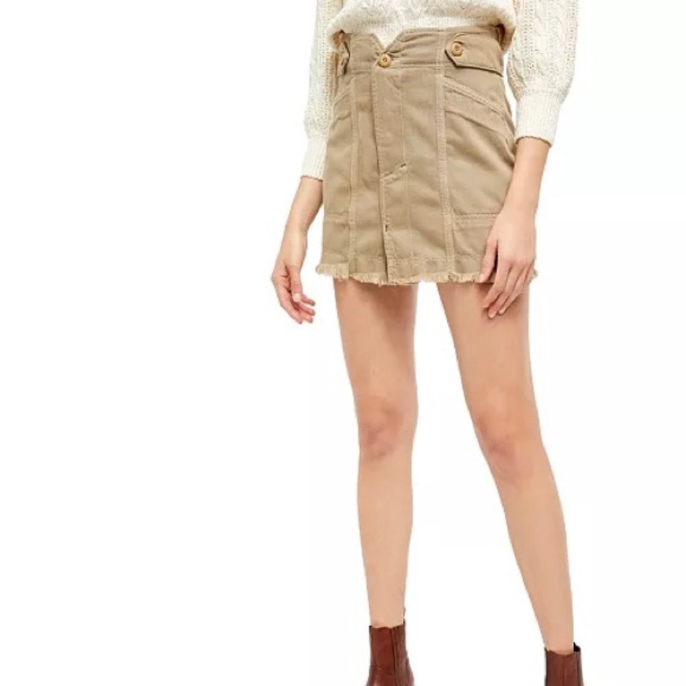 Alpha Utility Contrast-Seam Mini Skirt: Sz 12S NWT